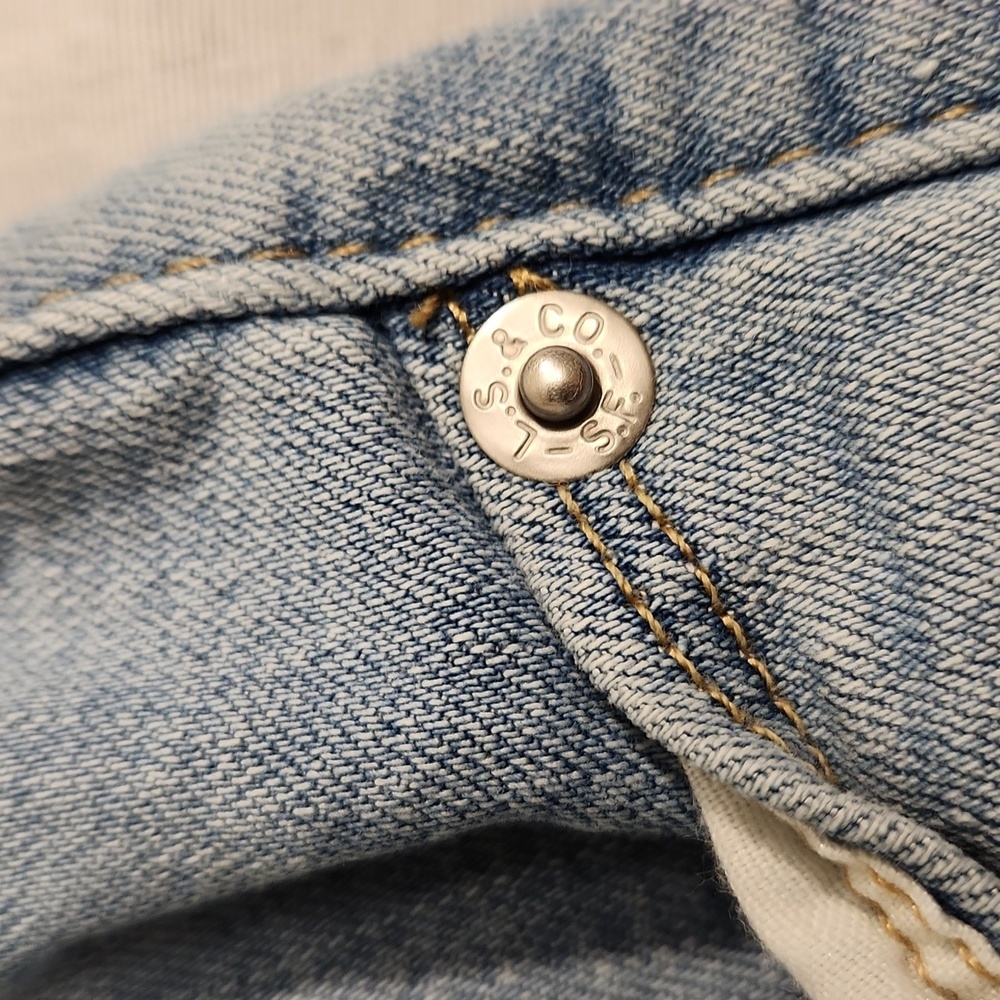Levi's Classic Bermuda Shorts women's 32 blue denim red tab - Picture 3 of 15